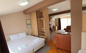 Premier Hotel